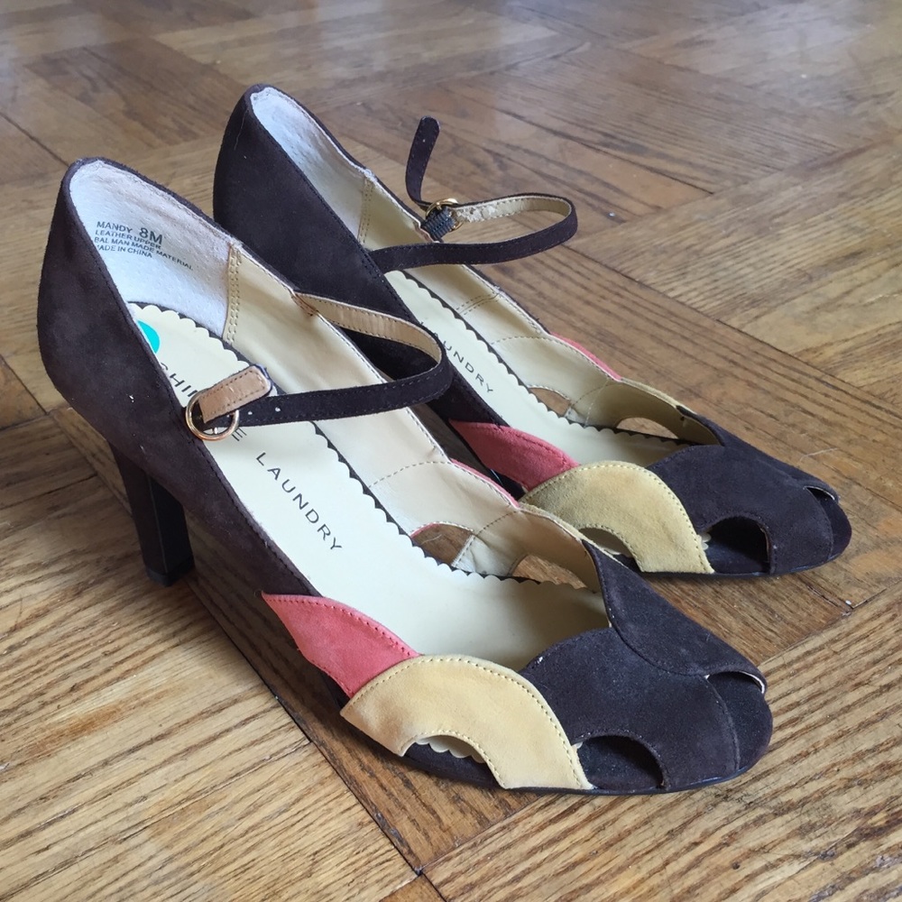 CHINESE LAUNDRY - women’s shoes- size 8